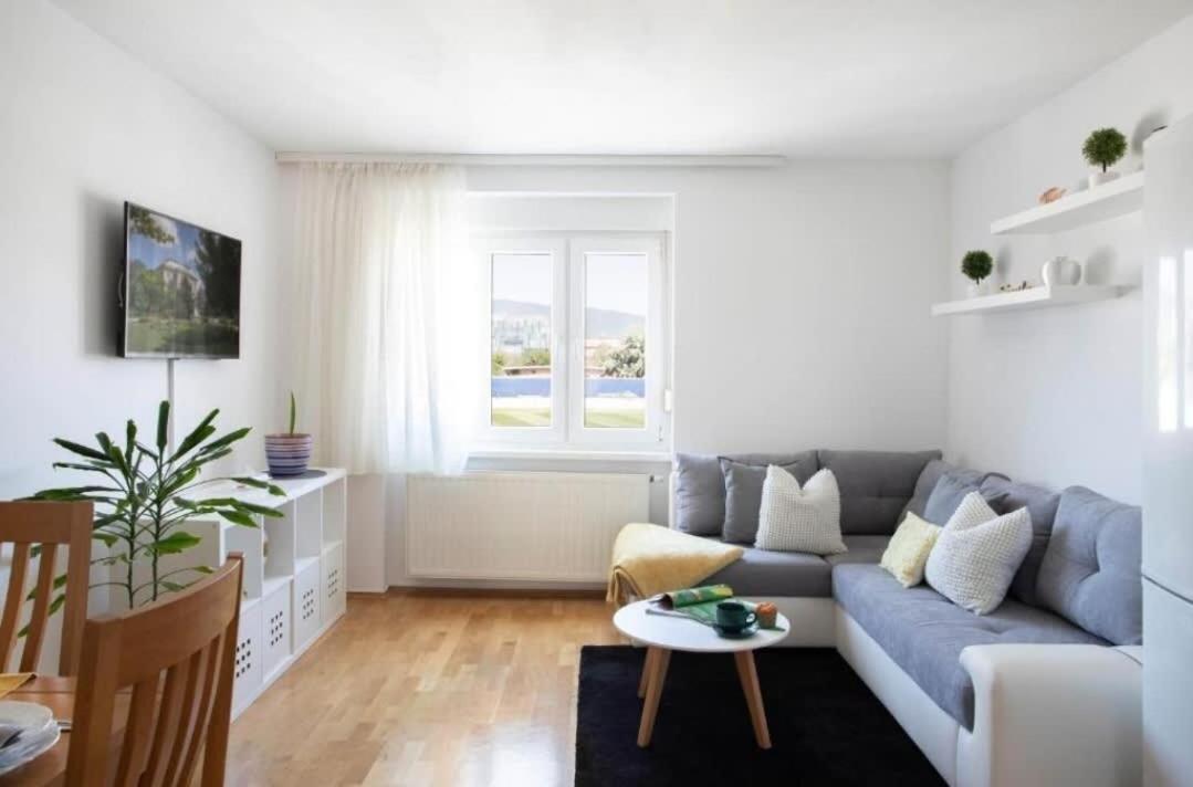 Tesla Apartment Urban Stay 萨格勒布 外观 照片